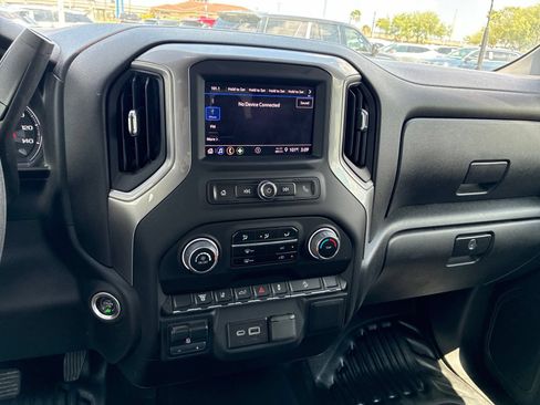Used 2024 Chevrolet Silverado 2500 W/T AWD/4WD image 27