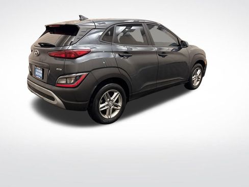 Used 2023 Hyundai Kona SE image 5