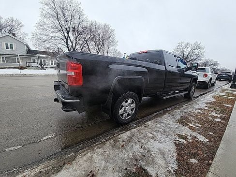 Used 2017 GMC Sierra 2500 SLE image 5