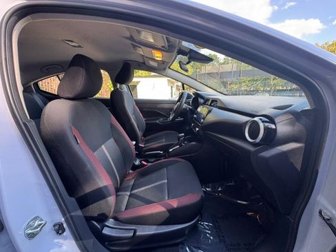 Used 2024 Nissan Versa SR image 10