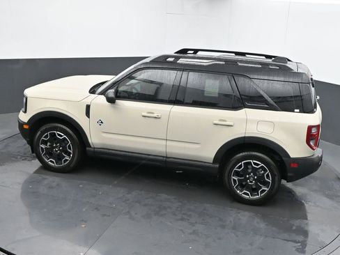 New 2025 Ford Bronco Sport Outer Banks image 38