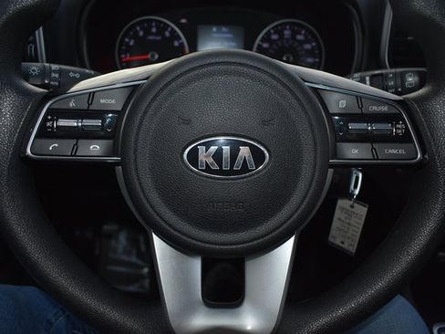 Used 2020 Kia Sportage LX image 18