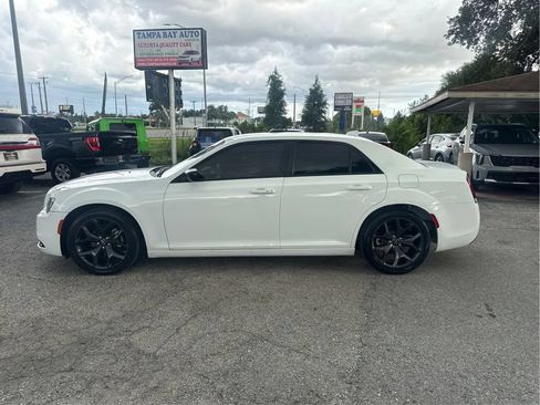 Used 2023 Chrysler 300 Touring w/ Sport Appearance Package RWD image 8