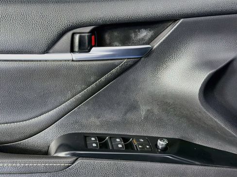 Used 2018 Toyota Camry XSE w/ Driver Assist Package FWD image 25