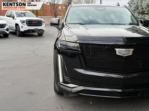 Used 2024 Cadillac Escalade Sport Platinum w/ LPO, ONYX Package image 14