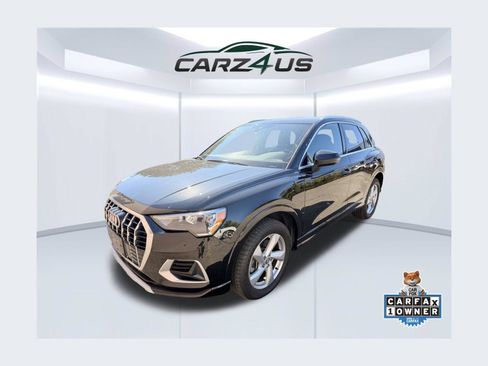 Used 2020 Audi Q3 2.0T Premium w/ Convenience Package AWD/4WD image 1