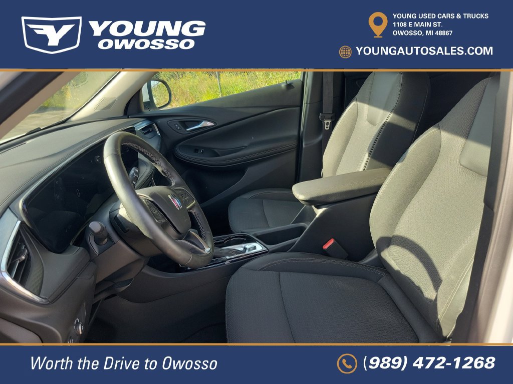 Used 2025 Buick Encore GX Preferred w/ Comfort Package FWD image 8