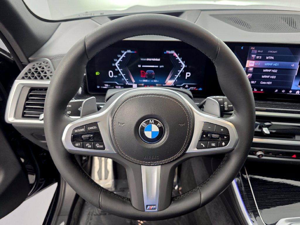 Used 2024 BMW X5 xDrive40i w/ M Sport Package AWD/4WD image 18