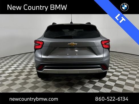Used 2024 Chevrolet Trax LT w/ Driver Confidence Package image 6