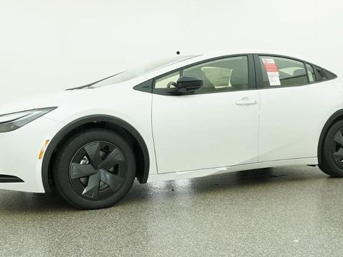 New 2026 Toyota Prius Plug-In Hybrid FWD image 20