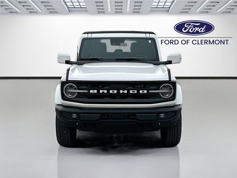 Used 2024 Ford Bronco Outer Banks image 2