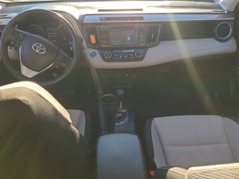 Certified 2018 Toyota RAV4 LE Plus image 10