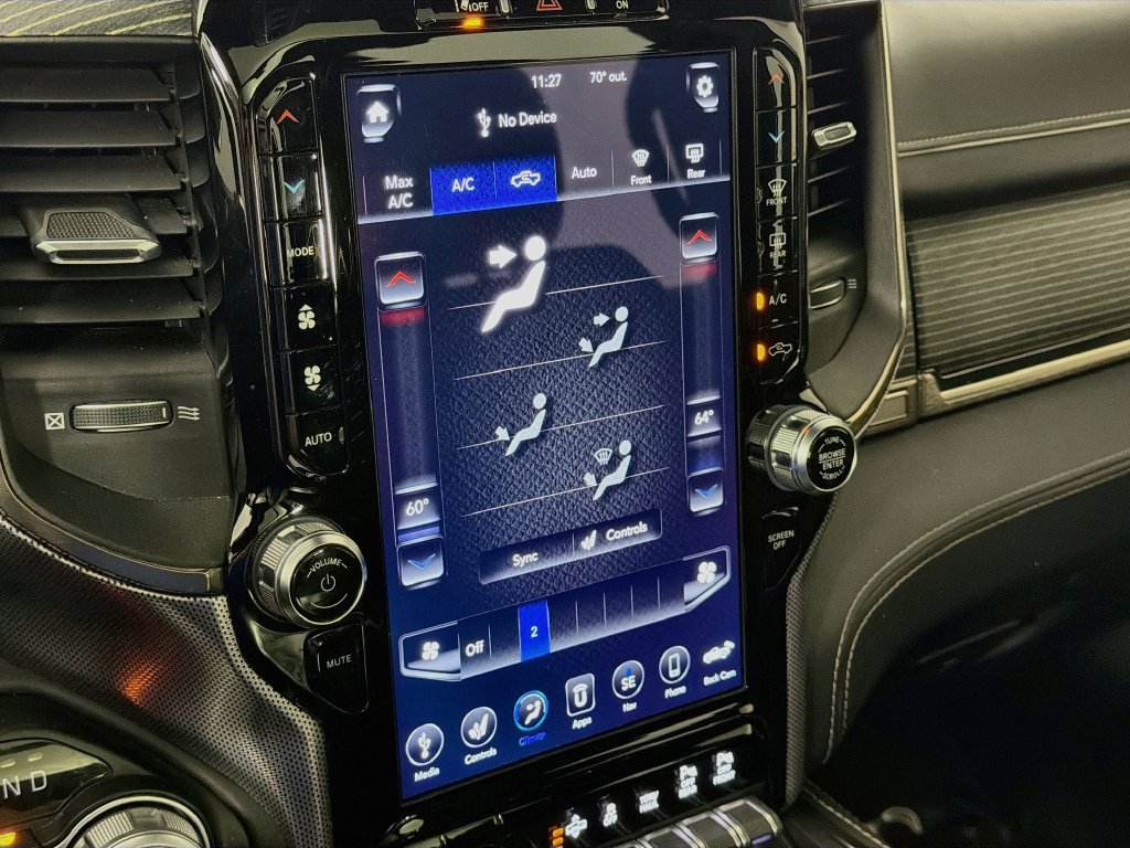 Used 2020 RAM 1500 Limited w/ Black Appearance Package AWD/4WD image 16