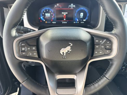 New 2026 Ford Bronco Outer Banks w/ Sasquatch Package AWD/4WD image 23