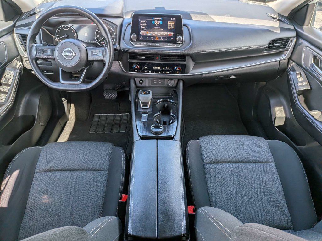 Used 2024 Nissan Rogue SV AWD/4WD image 16