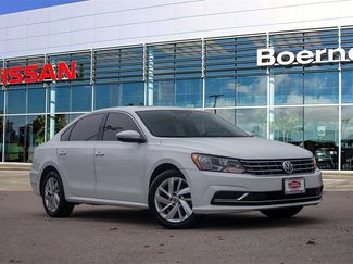 Used 2018 Volkswagen Passat 2.0T SE video 1