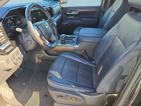 Used 2023 Chevrolet Silverado 1500 High Country w/ High Country Premium Package image 15