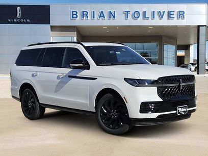 New 2025 Lincoln Navigator Reserve w/ Jet Appearance Package