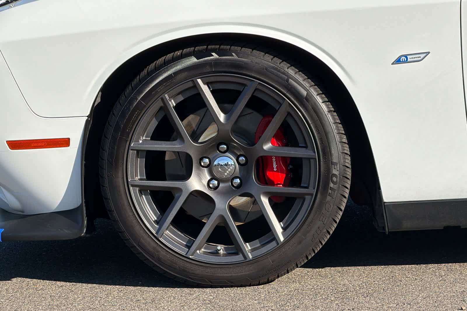 Used 2019 Dodge Challenger R/T Scat Pack w/ Shaker Package RWD image 28