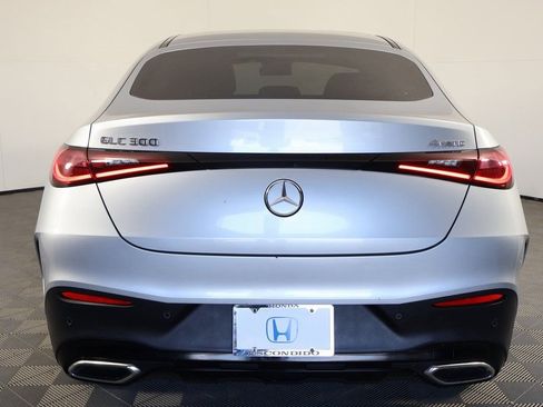 Used 2024 Mercedes-Benz GLC 300 4MATIC image 5