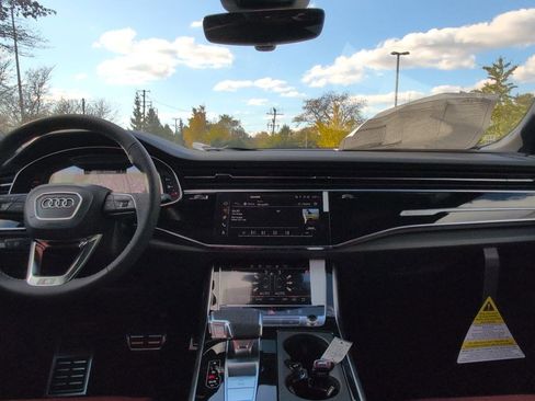 New 2026 Audi SQ8 Premium Plus image 24