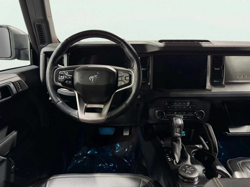 Used 2025 Ford Bronco Badlands AWD/4WD image 10
