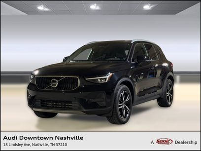 Used 2023 Volvo XC40 B4 Core w/ Convenience Package
