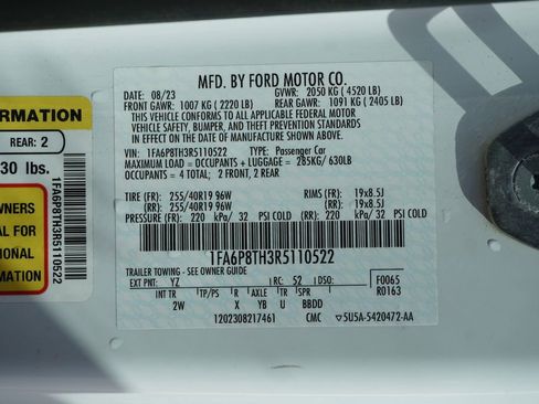 Used 2024 Ford Mustang EcoBoost image 31