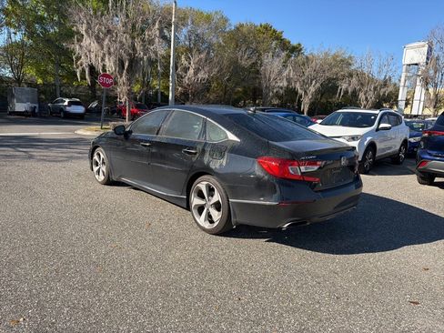 Used 2018 Honda Accord Touring image 3