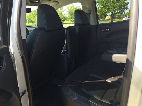Used 2020 Chevrolet Colorado LT w/ Luxury Package AWD/4WD image 23