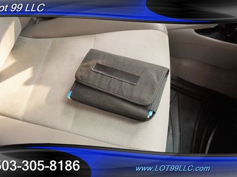 Used 2013 Honda Insight EX image 36