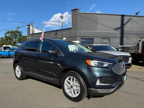 Certified 2024 Ford Edge SEL w/ Convenience Package AWD/4WD image 3