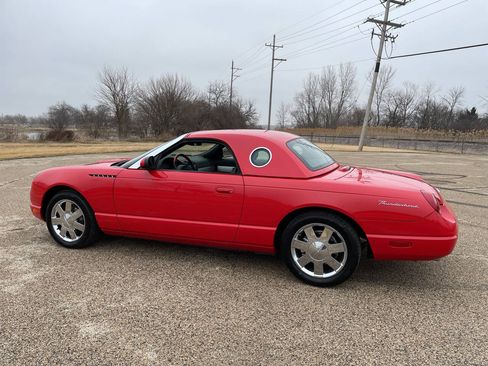 Used 2002 Ford Thunderbird Deluxe image 12