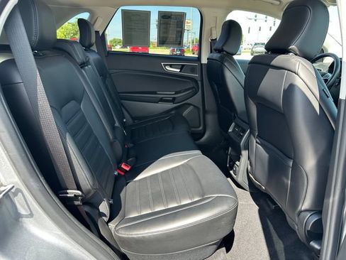 Used 2023 Ford Edge SEL w/ Convenience Package AWD/4WD image 9