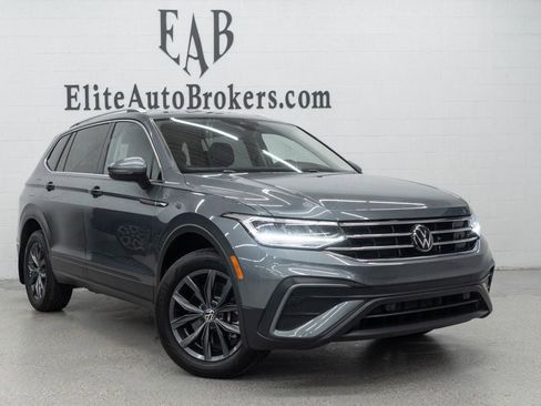 Used 2023 Volkswagen Tiguan SE image 41