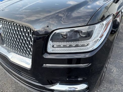 Used 2019 Lincoln Navigator L Reserve AWD/4WD image 2