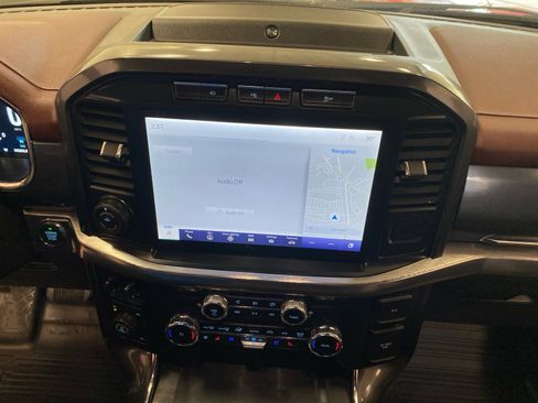 Certified 2022 Ford F150 Lariat w/ Equipment Group 502A High image 24