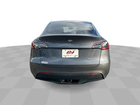 Used 2023 Tesla Model Y Long Range image 8