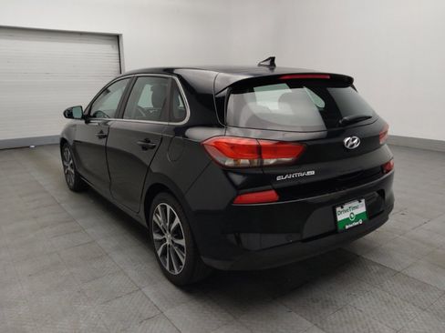 Used 2018 Hyundai Elantra GT FWD image 5