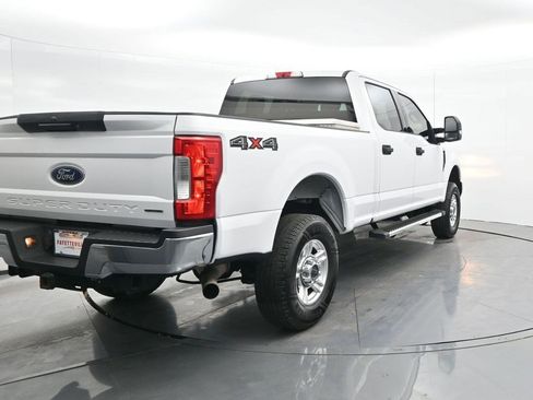 Used 2017 Ford F250 XLT image 5