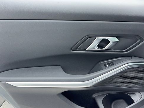 Used 2024 BMW 330i Sedan image 47