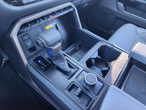 Used 2024 Toyota Tundra Limited w/ Power Package image 30