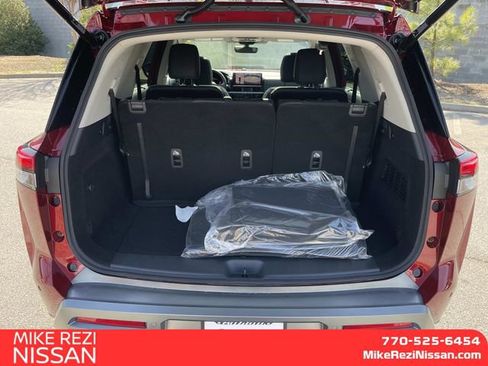 New 2026 Nissan Pathfinder SL w/ SL Premium Package AWD/4WD image 8