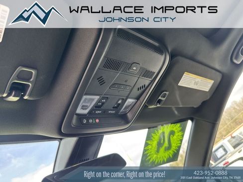 Used 2024 Cadillac XT5 Premium Luxury AWD/4WD image 16