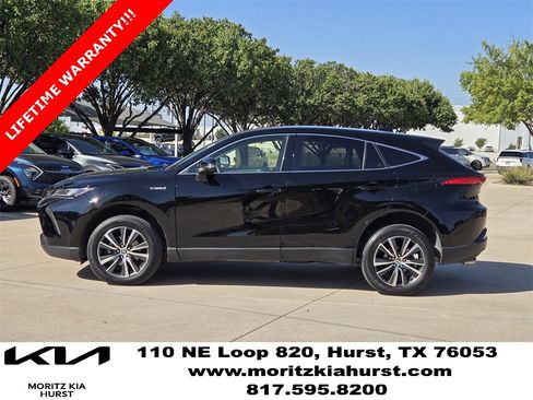 Used 2021 Toyota Venza LE image 12