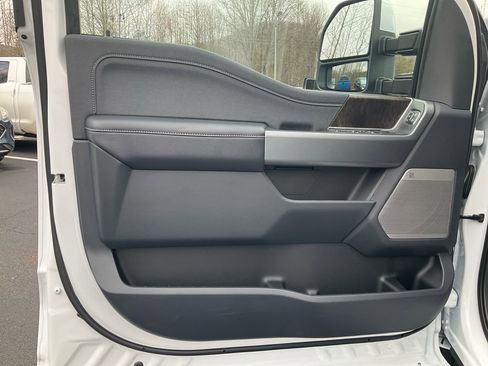 New 2026 Ford F250 Lariat image 17