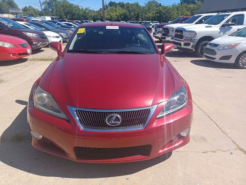 Used 2013 Lexus IS 250C image 2