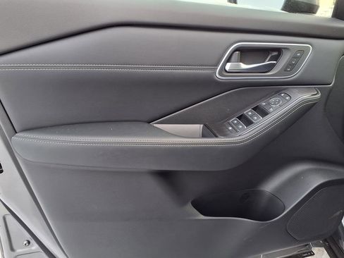 New 2026 Nissan Rogue Platinum w/ Platinum Premium Package AWD/4WD image 15