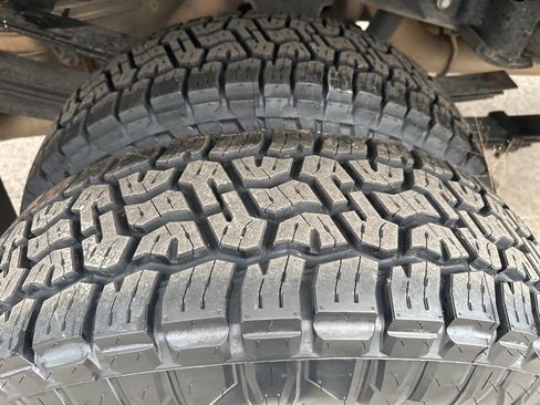 Used 2024 Chevrolet Silverado 3500 LT w/ Convenience Package image 43