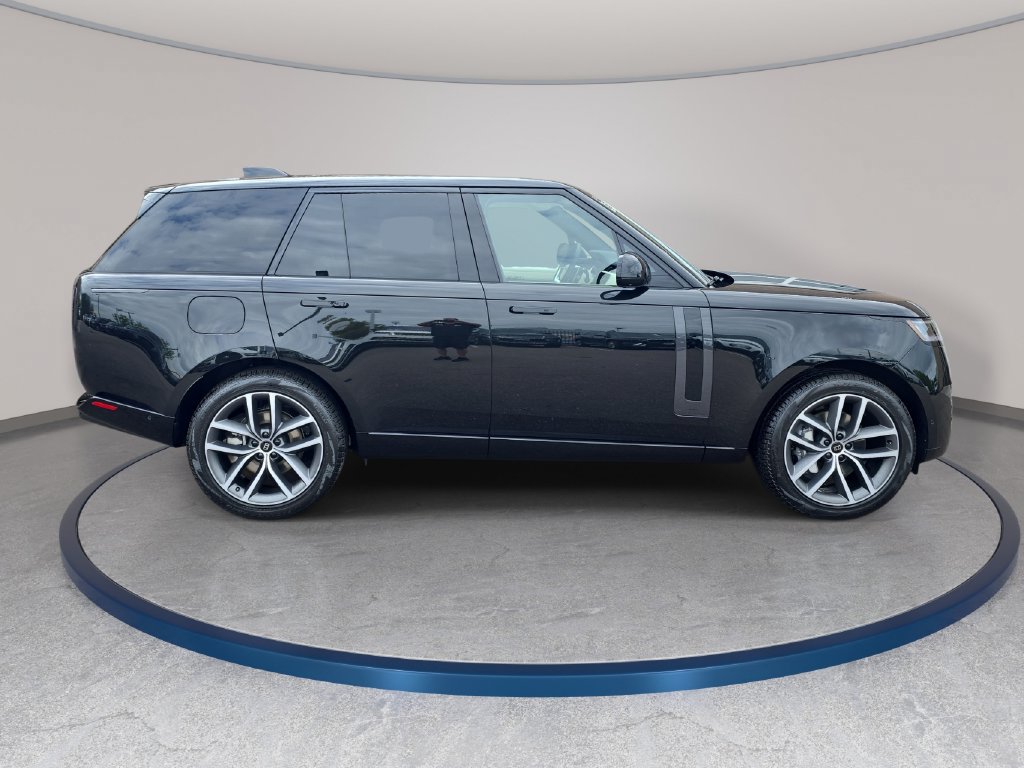 New 2027 Land Rover Range Rover SE AWD/4WD image 4